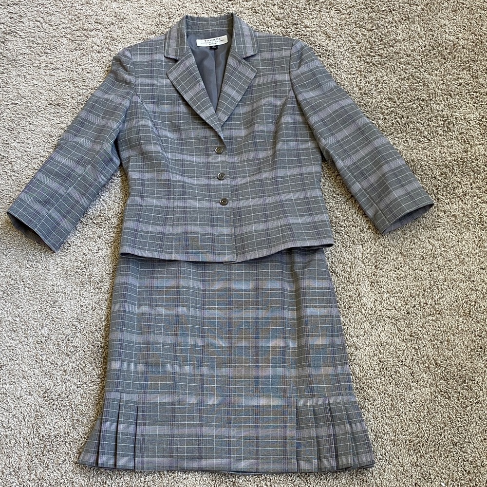 Tahari Gray Blazer and Skirt Suit Set